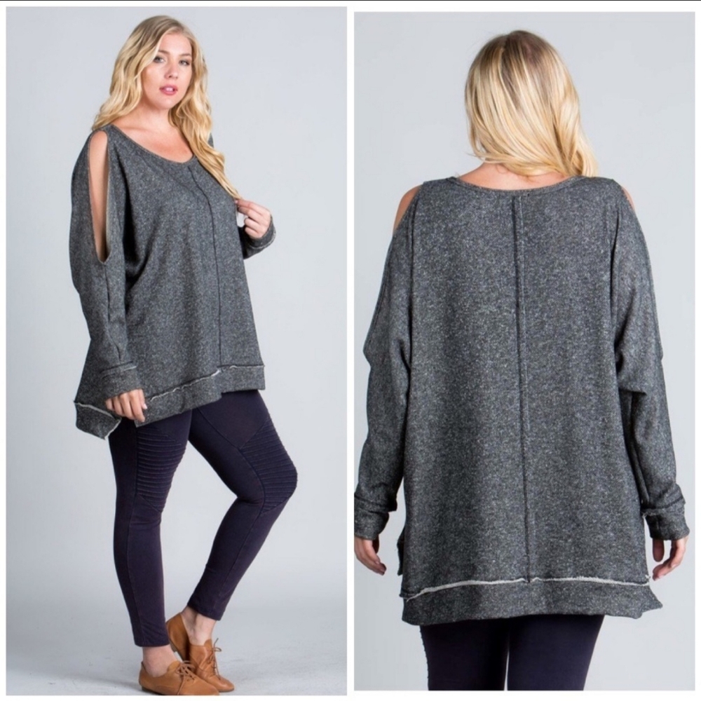 Last 1 in stock! Plus size cold shoulder top